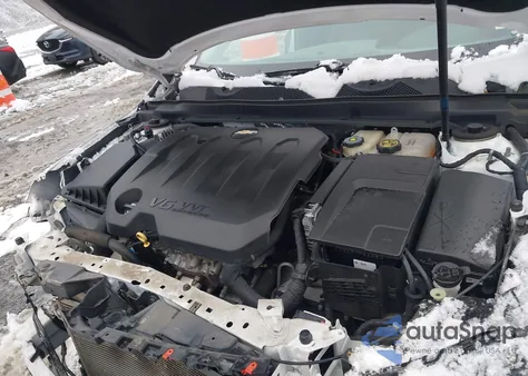 2018 Chevrolet Impala 1Lt из США, поврежденный, VIN 2G1105S33J9101400